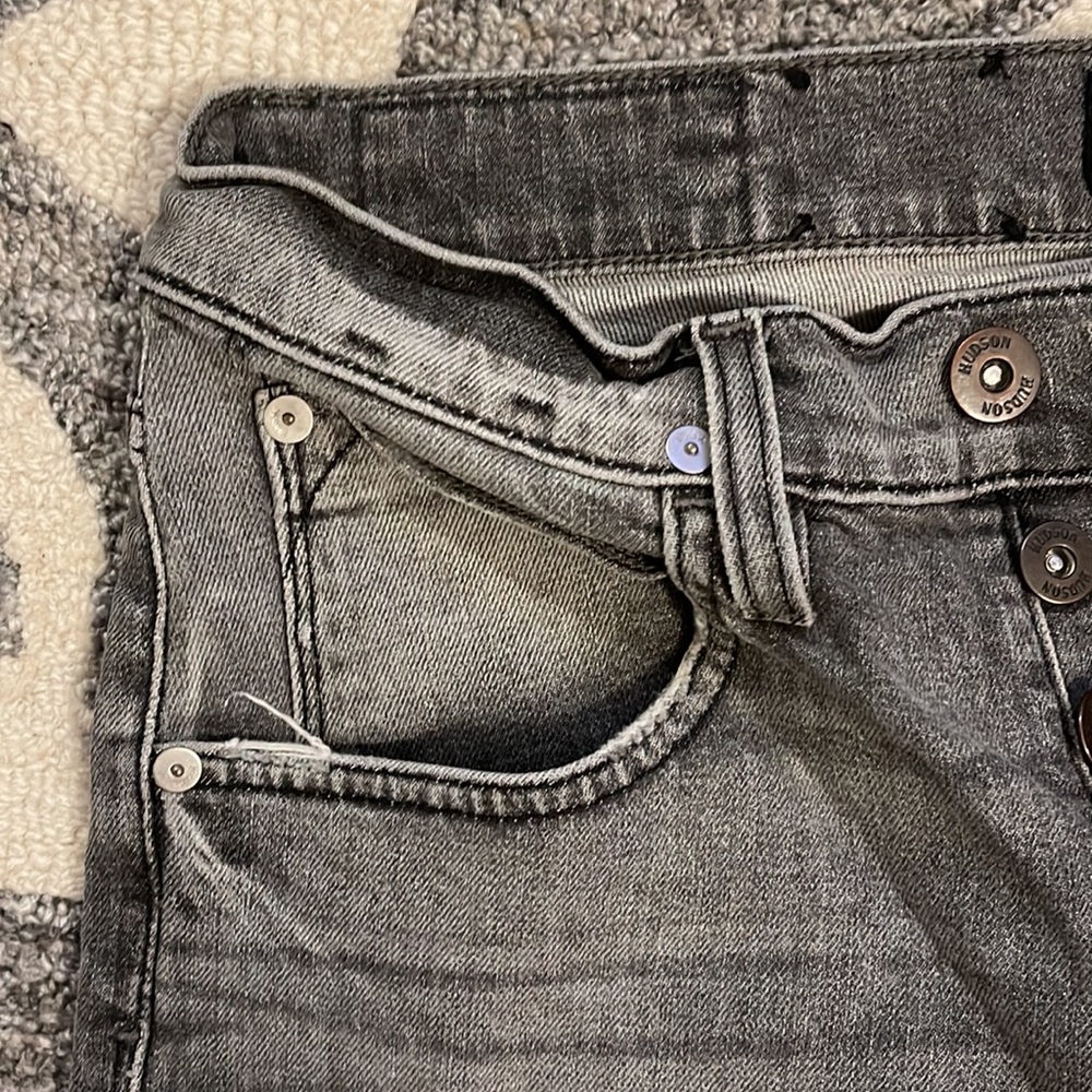 HUDSON Gray Jeans. Size 30” Waist   28” inseam - Picture 5 of 11